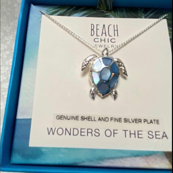 NIB BEACH CHIC Silver plated Turtle Necklace - Picture 2 of 7